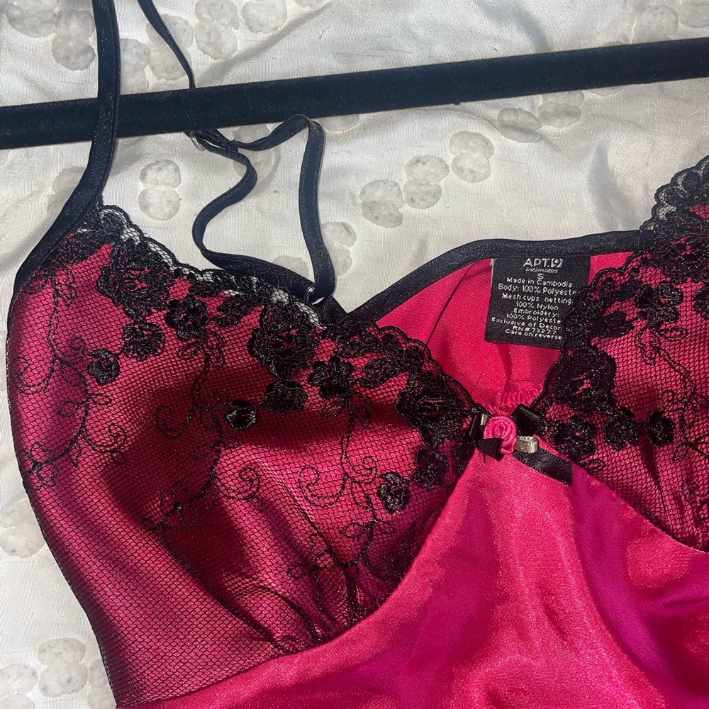Vintage Apt. 9 Red and Black Lace Satin Slip Dress - Picture 2 of 2